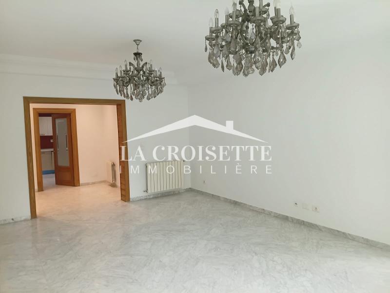 Appartement S+3 à La Marsa